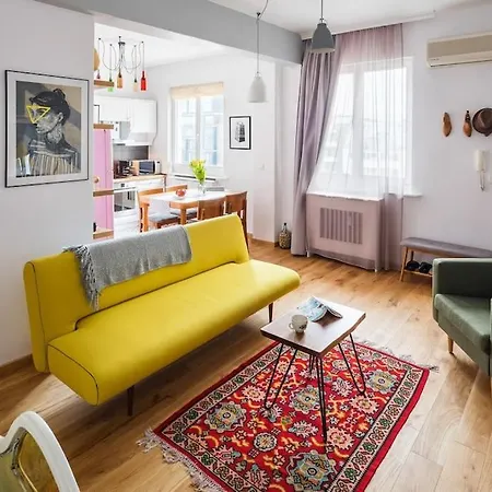 Apartment Eclectic And Boutique Designers With Parking